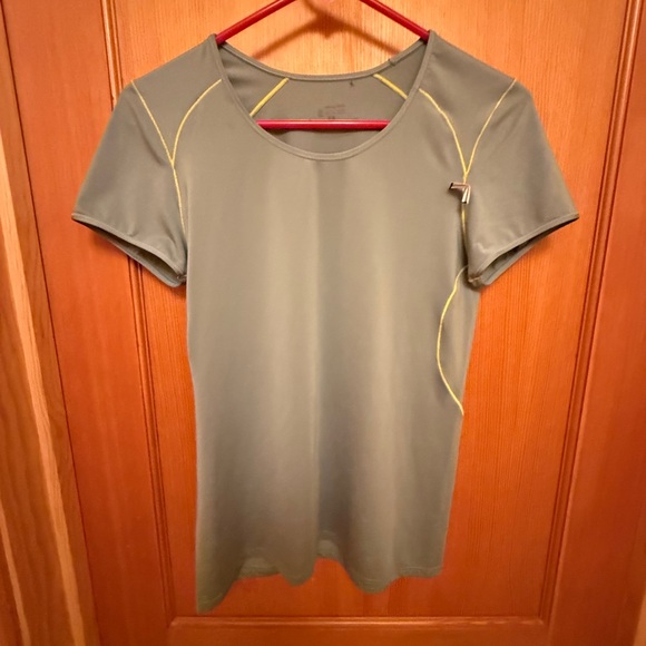 Patagonia Tops - Patagonia Common Threads Short Sleeve Microfiber T-Shirt, Top. Women's S